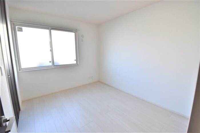 ラナ マラキ B棟の物件内観写真