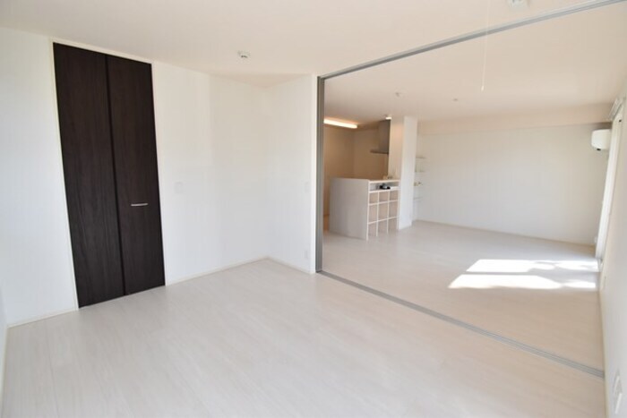 ラナ マラキ B棟の物件内観写真