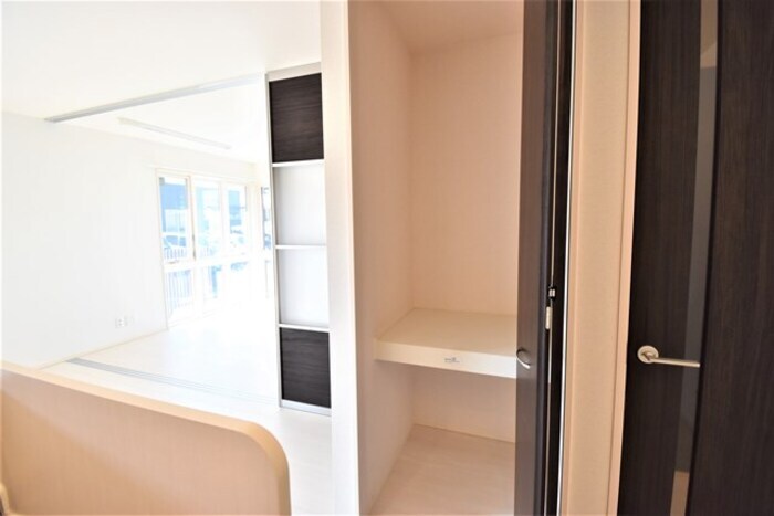 ラナ マラキ B棟の物件内観写真