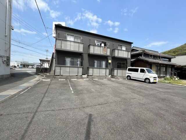 カサベルデⅢの物件外観写真