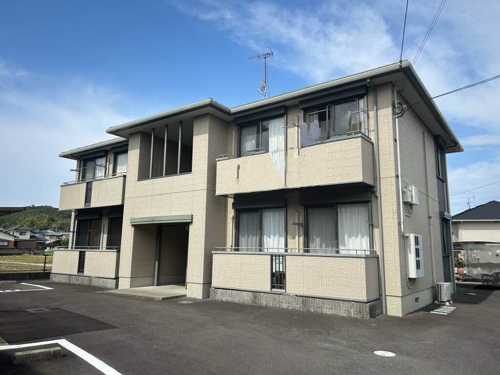 ファミール牟礼の物件外観写真