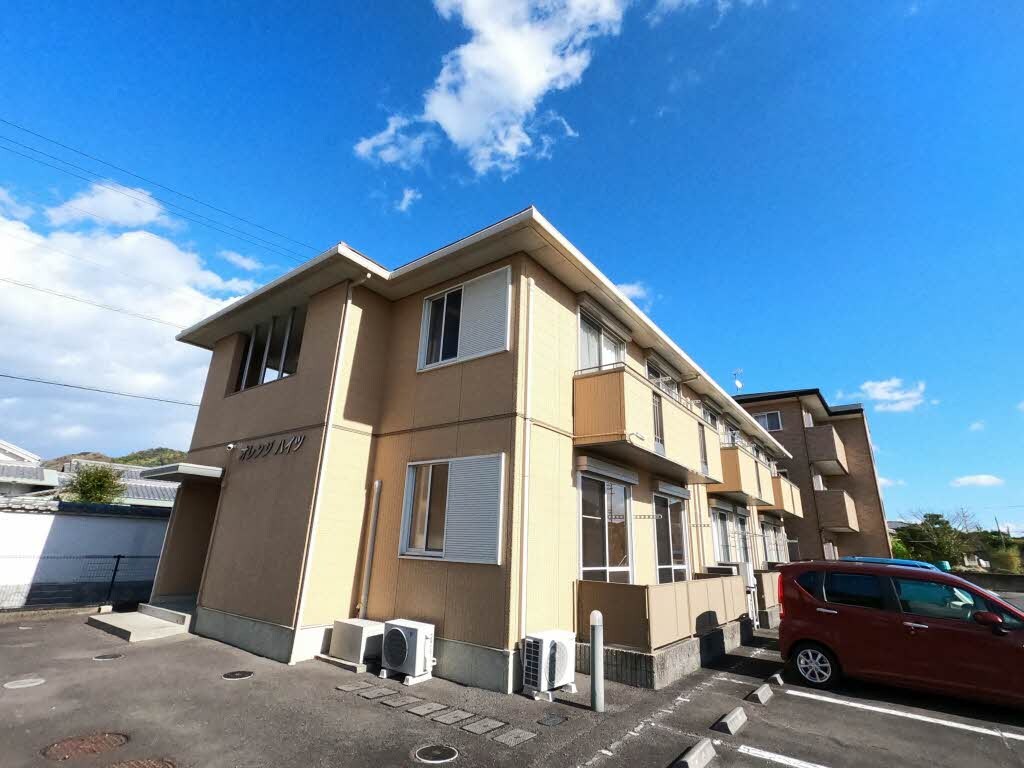 オレンジハイツの物件外観写真