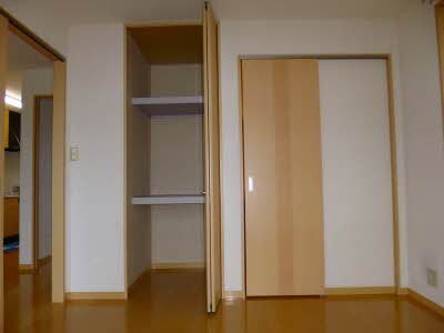 オレンジハイツの物件内観写真