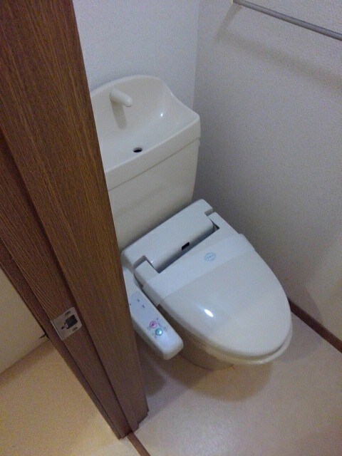 ラフィネ・メゾンＡの物件内観写真