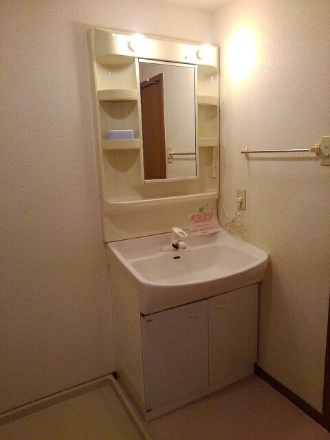 ラフィネ・メゾンＡの物件内観写真