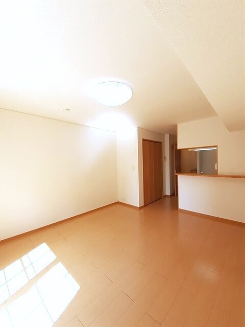 アベンシス５の物件内観写真