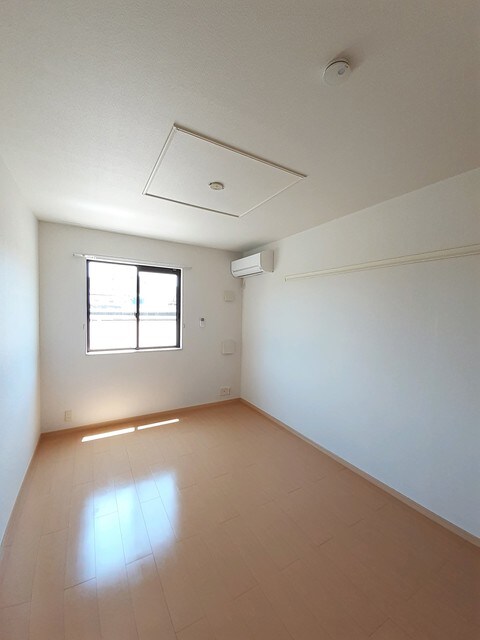 エレガンシア・ブローテⅡの物件内観写真