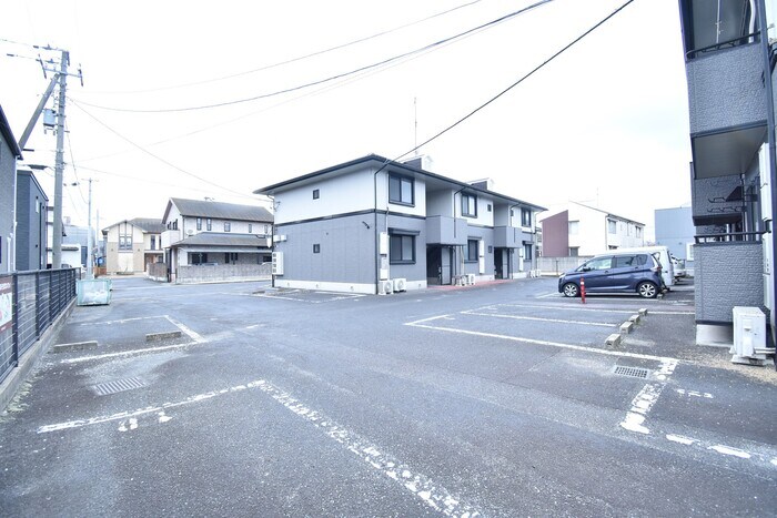 カメリアハイツ B棟の物件外観写真