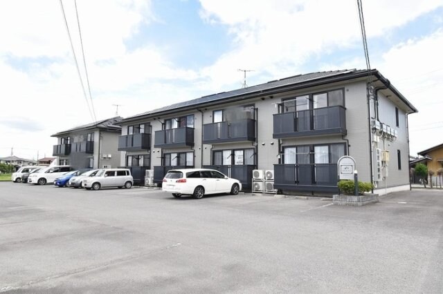 カメリアハイツ B棟の物件外観写真