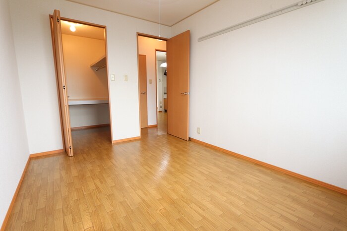 カメリアハイツ B棟の物件内観写真