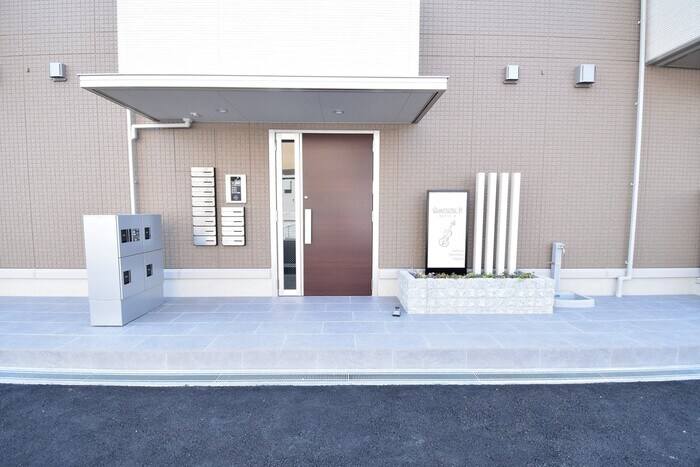 カルテット D棟の物件外観写真