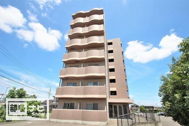 ＬＵＭＩＥＲＥの物件外観写真