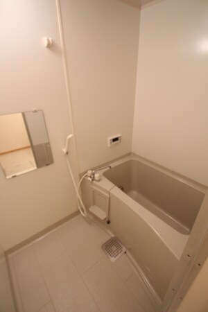 フォンターナ伏石 B棟の物件内観写真