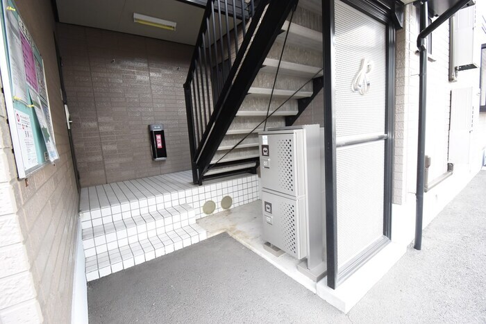 ユイマール ガーデン B棟の物件外観写真