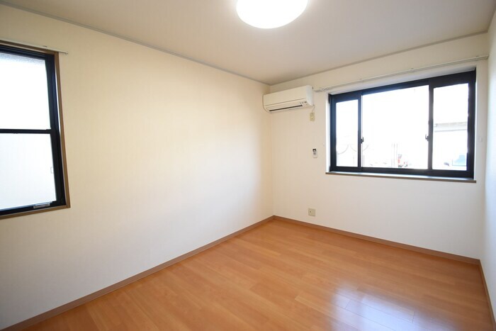 ユイマール ガーデン B棟の物件内観写真