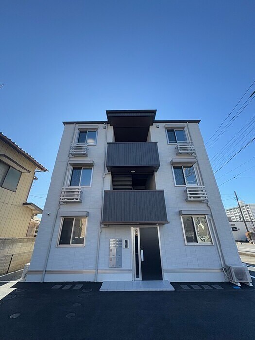 アンブランシュの物件外観写真