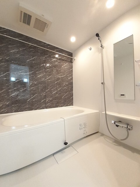 アヴェクトワの物件内観写真