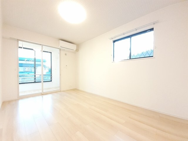 クリスタル　パークIIの物件内観写真