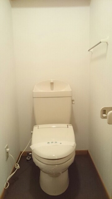 ハーモニウエストＡの物件内観写真