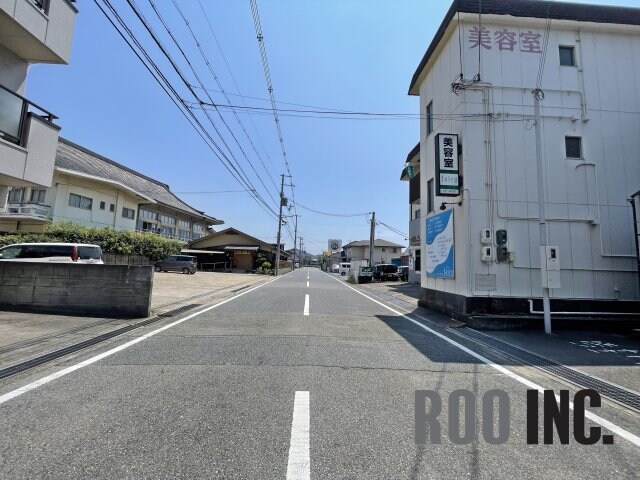 マンション鳩岡の物件外観写真