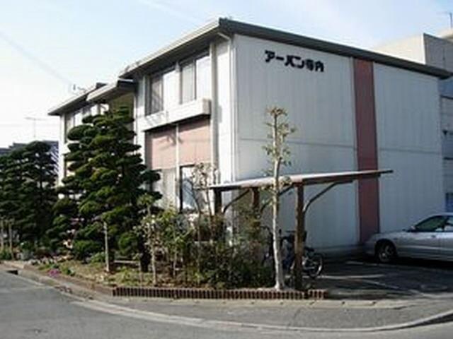 アーバン寺内の物件外観写真