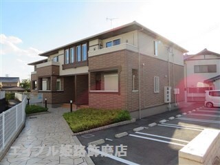 グレース六番館の物件外観写真