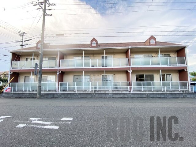 サンローヤルの物件外観写真