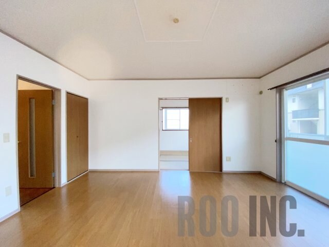 サンローヤルの物件内観写真