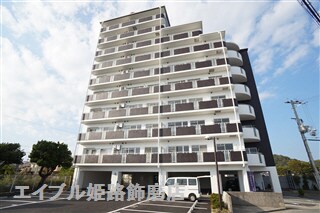 ラフェスタ大塩の物件外観写真