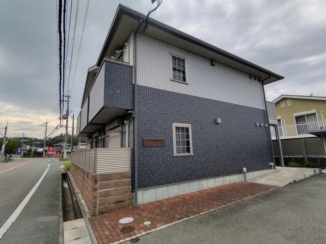 クロワール・シュマンの物件外観写真