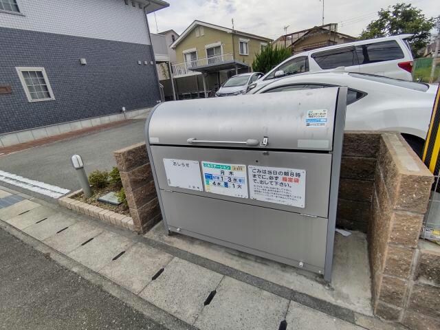 クロワール・シュマンの物件外観写真