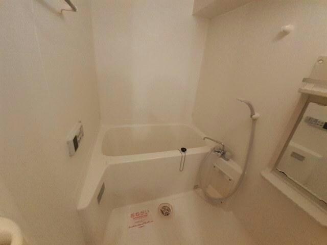 エレガントⅠの物件内観写真