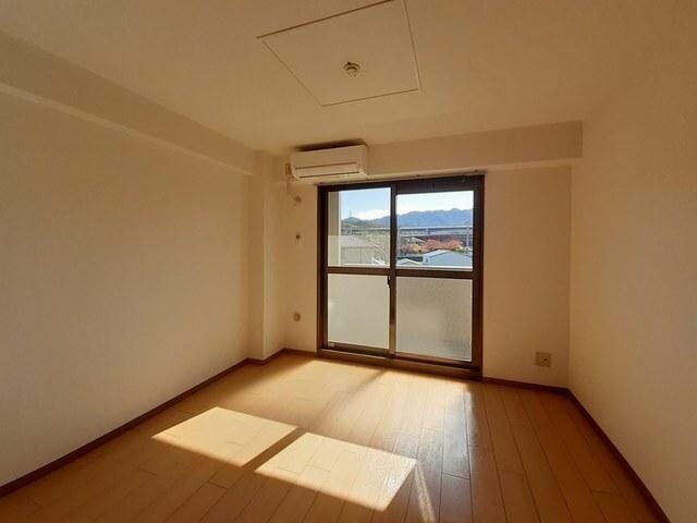 エレガントⅠの物件内観写真