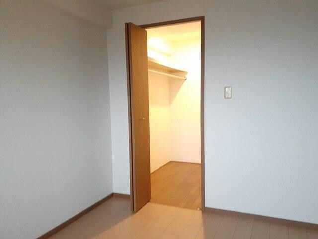 エレガントⅠの物件内観写真