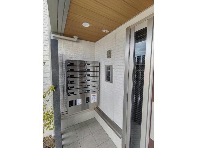 CRECER三田の物件外観写真