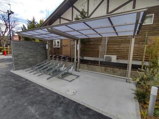 CRECER三田の物件外観写真