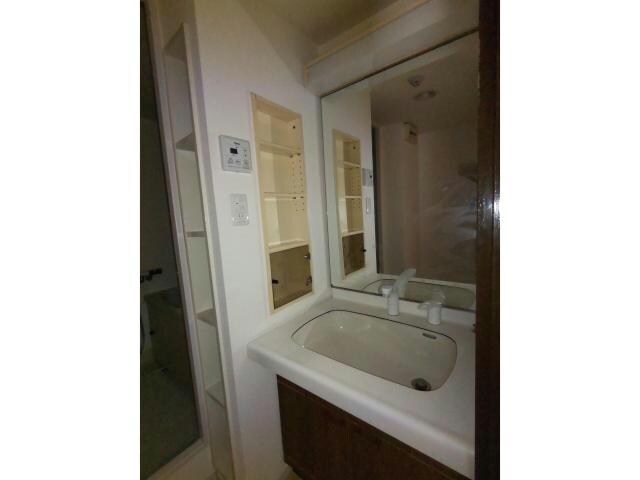 フラワータウン・アミル２１　サルビア館の物件内観写真