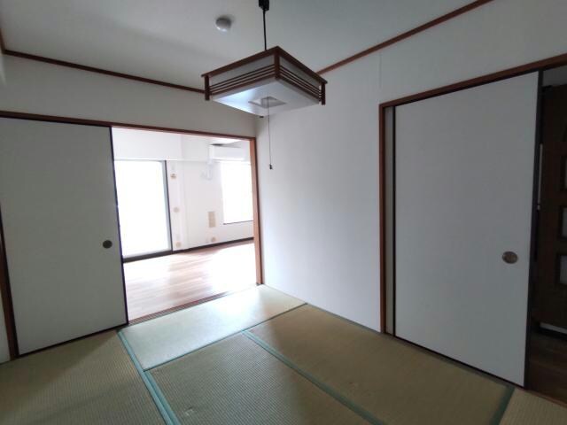 フラワータウン・アミル２１　サルビア館の物件内観写真