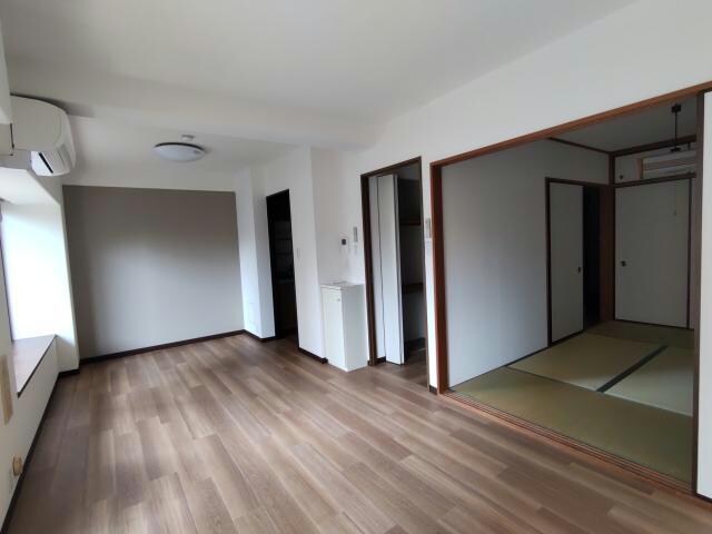 フラワータウン・アミル２１　サルビア館の物件内観写真