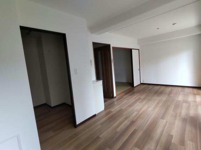 フラワータウン・アミル２１　サルビア館の物件内観写真