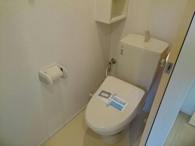 サンハイツ北六甲六番館の物件内観写真