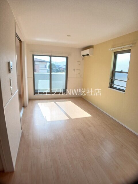 エテルナ　ナリッシュ　Ⅱの物件内観写真