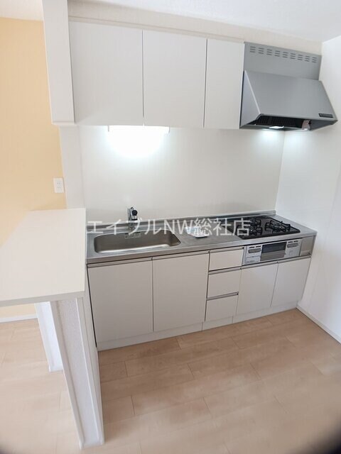 エテルナ　ナリッシュ　Ⅱの物件内観写真