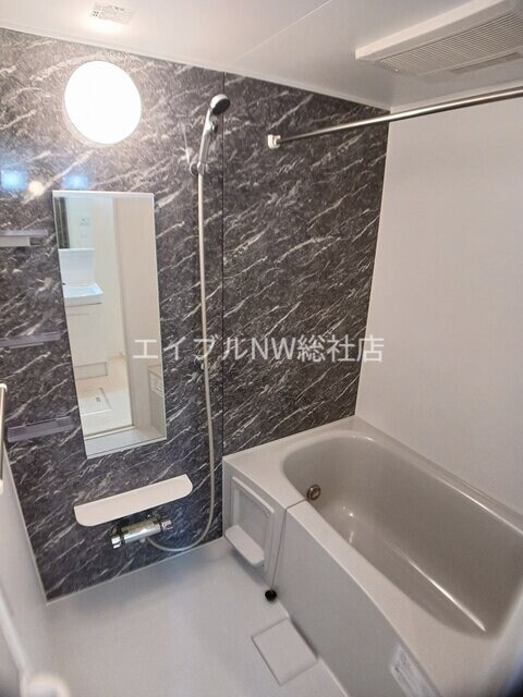 エテルナ　ナリッシュ　Ⅱの物件内観写真