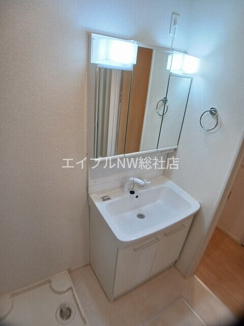 エテルナ　ナリッシュ　Ⅱの物件内観写真