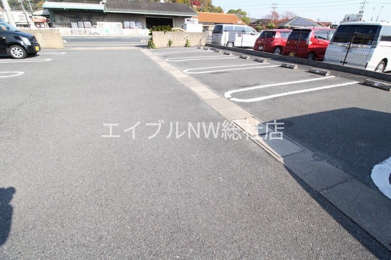 フレブラースの物件外観写真