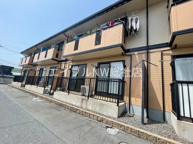 ロイヤルパレス新倉　B棟の物件外観写真