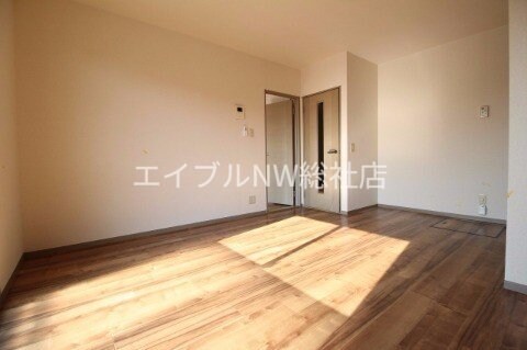 カトルセゾンの物件内観写真