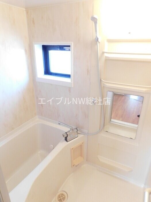 カトルセゾンの物件内観写真