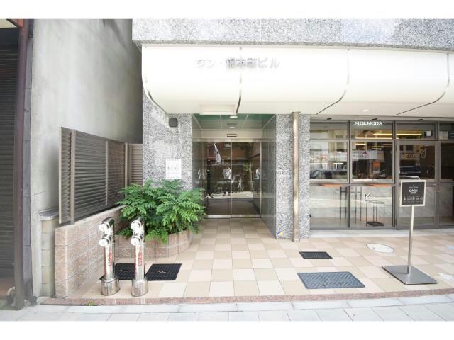 丸の内駅 徒歩4分 4階の物件外観写真